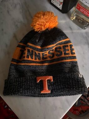 Tennessee Beanie Hat with Pom Pom - Orange & Gray